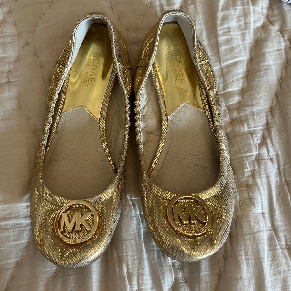 Michael Kors Gold flats 8.5